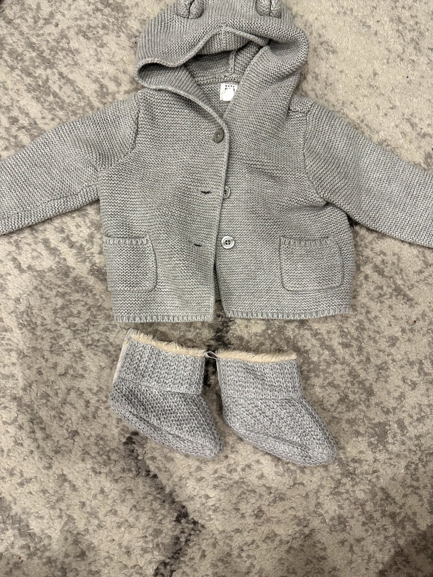 Baby Gap Knit Hoodie and Matching Booties 6-12M, Kids 6 Month (3-6M)