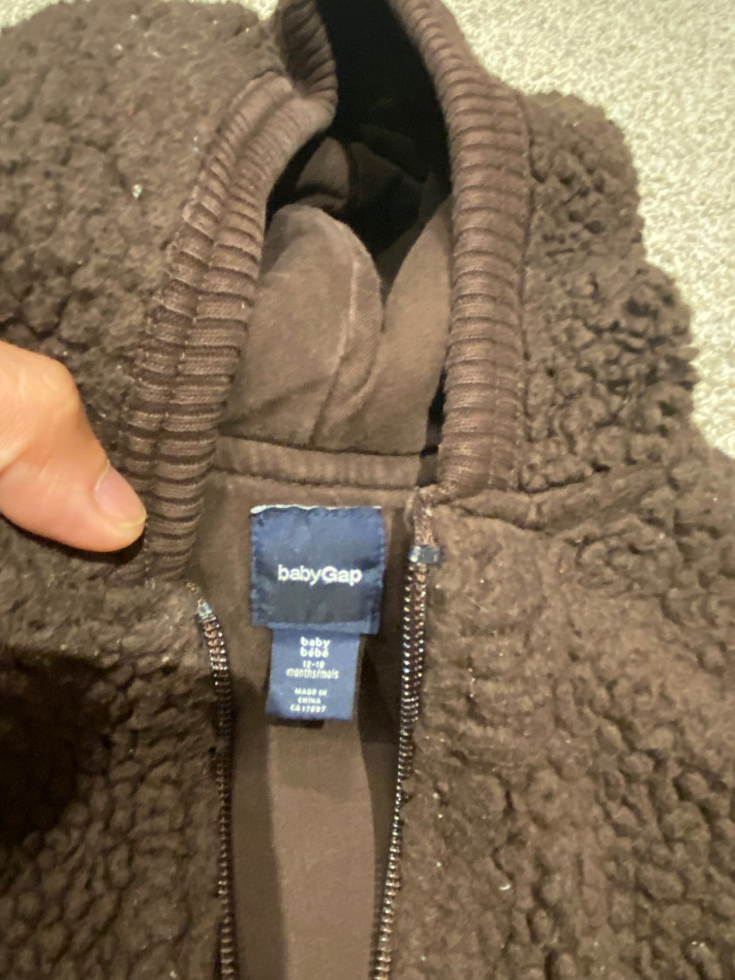 12-18 months thick/lined hoodie Baby Gap, Kids 18 Month (12-18M)