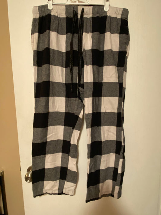 Maternity pajama bottom plaid size L, Maternity L (12-14)