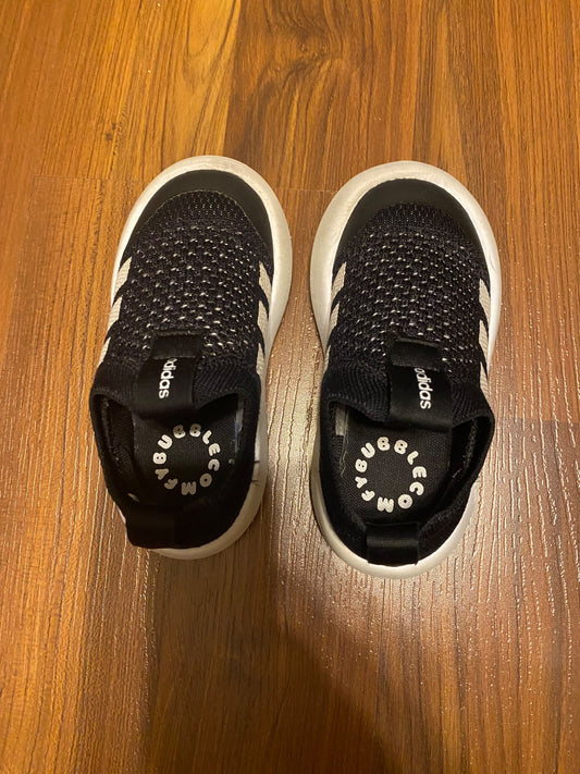 Adidas Bubble Comfy toddler shoes size US 8.5, Shoes 8.5 (Toddler:2-4yr)