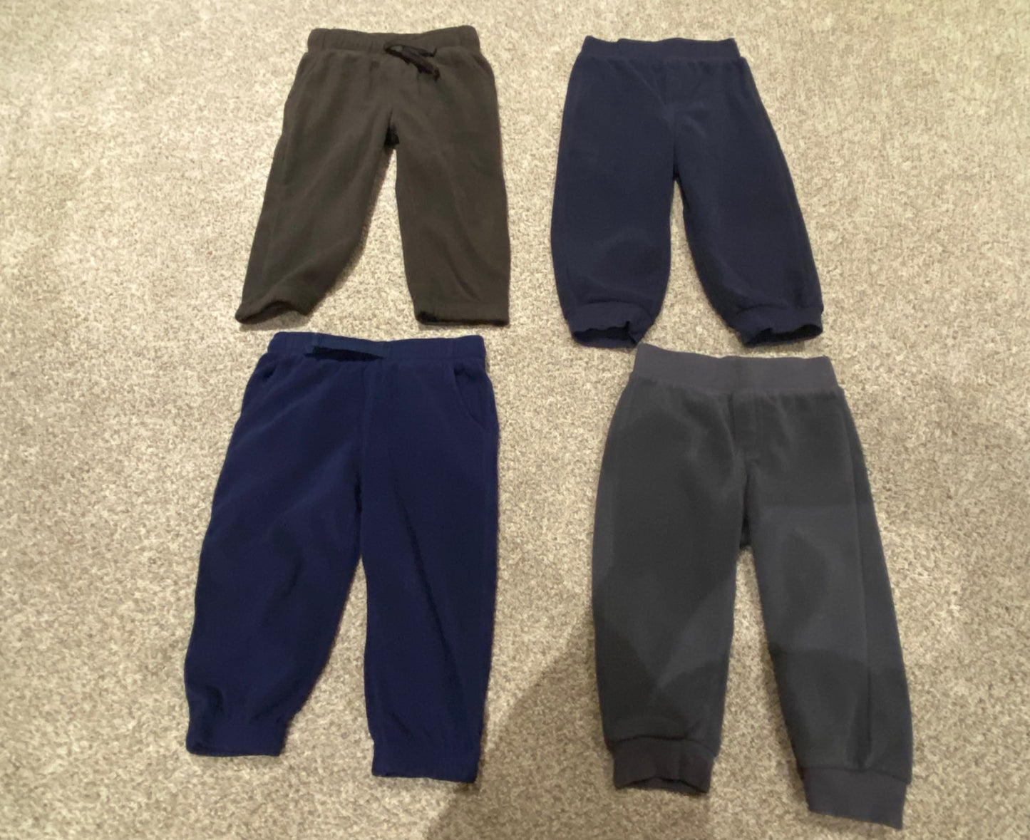 Toddler boy fleece pants bundle (4 pants), Kids 24 Month (18-24M)
