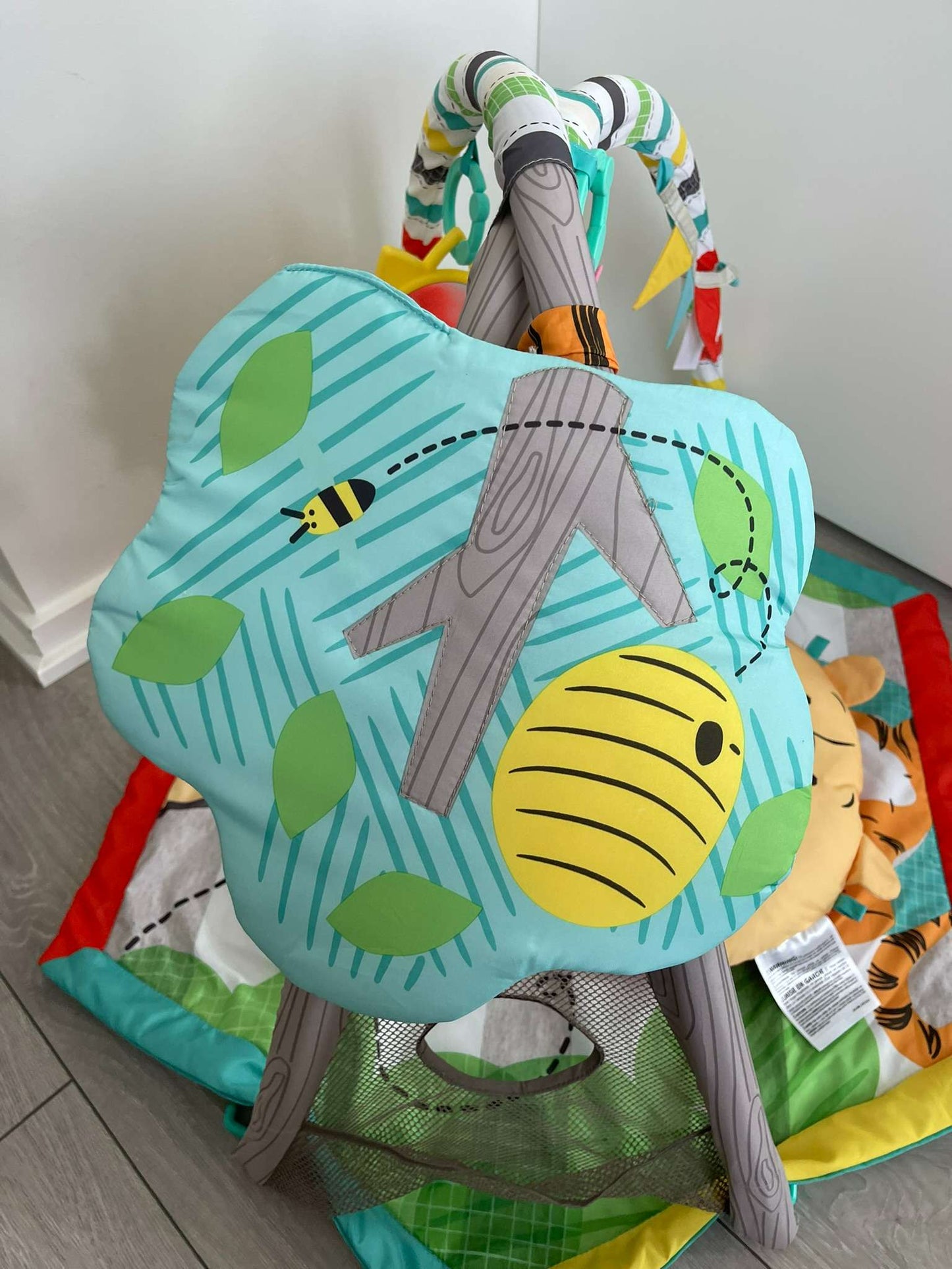 Bright Starts Winnie the Pooh Happy as Can Bee Activity Gym