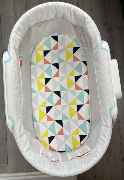 Fisher-Price Stow 'n Go Bassinet