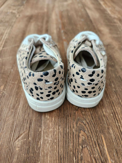 Piper Finn, Cheetah low top sneakers, toddler Size 4, like new, Shoes 4 (Baby: 0-12 mth)