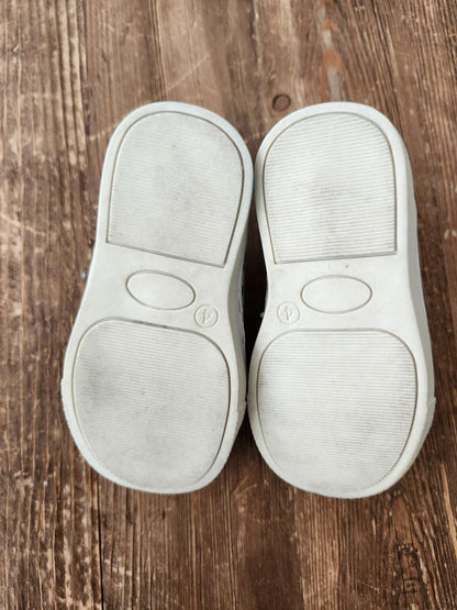 Piper Finn, Cheetah low top sneakers, toddler Size 4, like new, Shoes 4 (Baby: 0-12 mth)