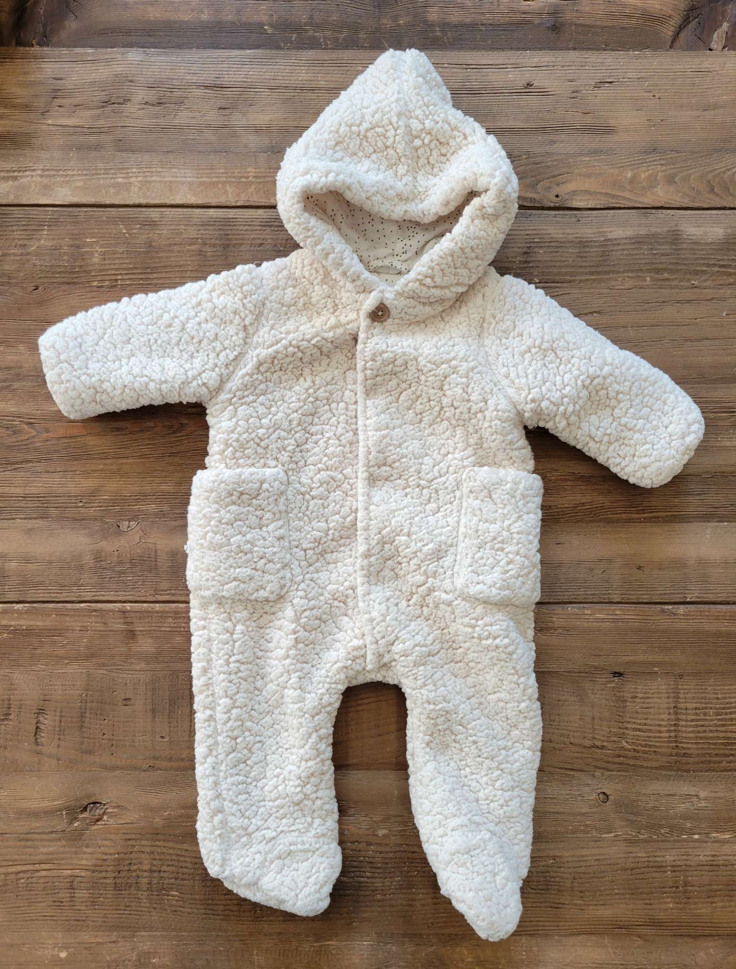 Zara baby fleece teddy romper, 1-3 months, EUC, Kids 3 Month (0-3M)