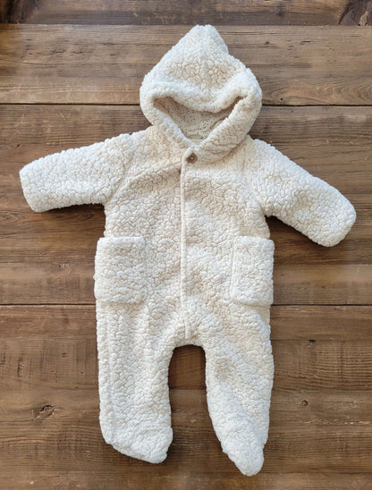Zara baby fleece teddy romper, 1-3 months, EUC, Kids 3 Month (0-3M)