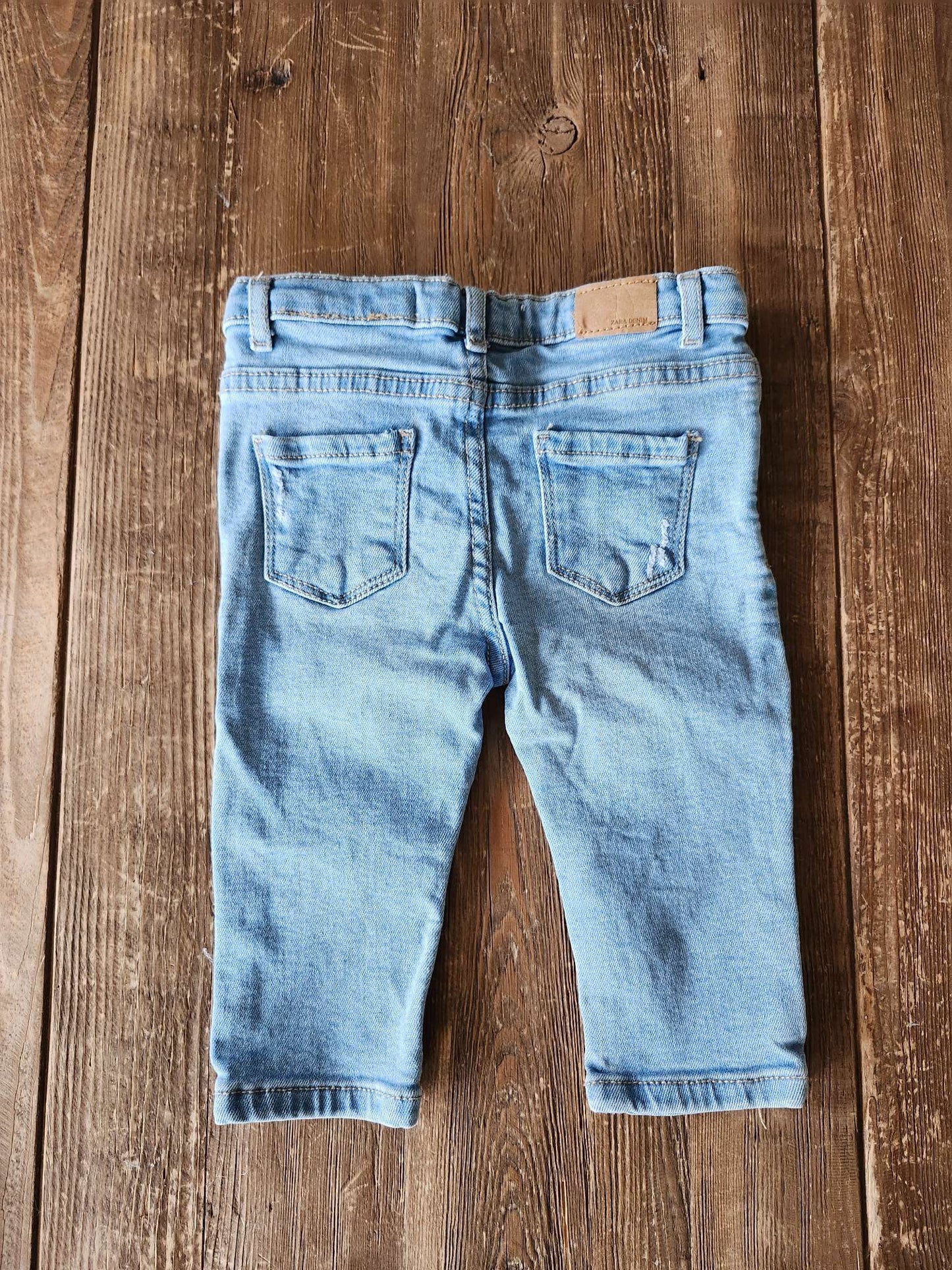 Zara distressed jeans, 6-9M, like new, Kids 9 Month (6-9M)