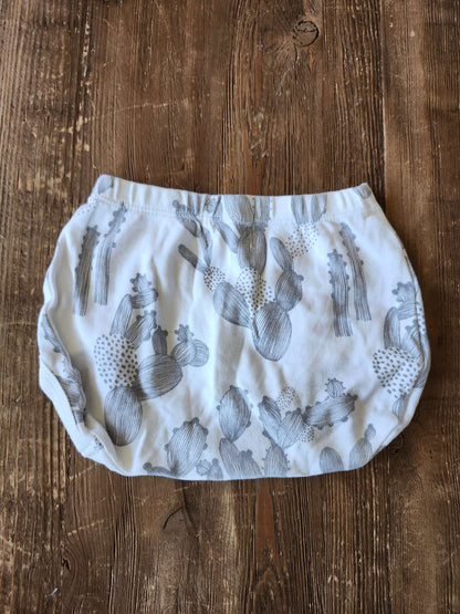 Wilson & Frenchy, organic shorts, 6-12M, like new, Kids 9 Month (6-9M)
