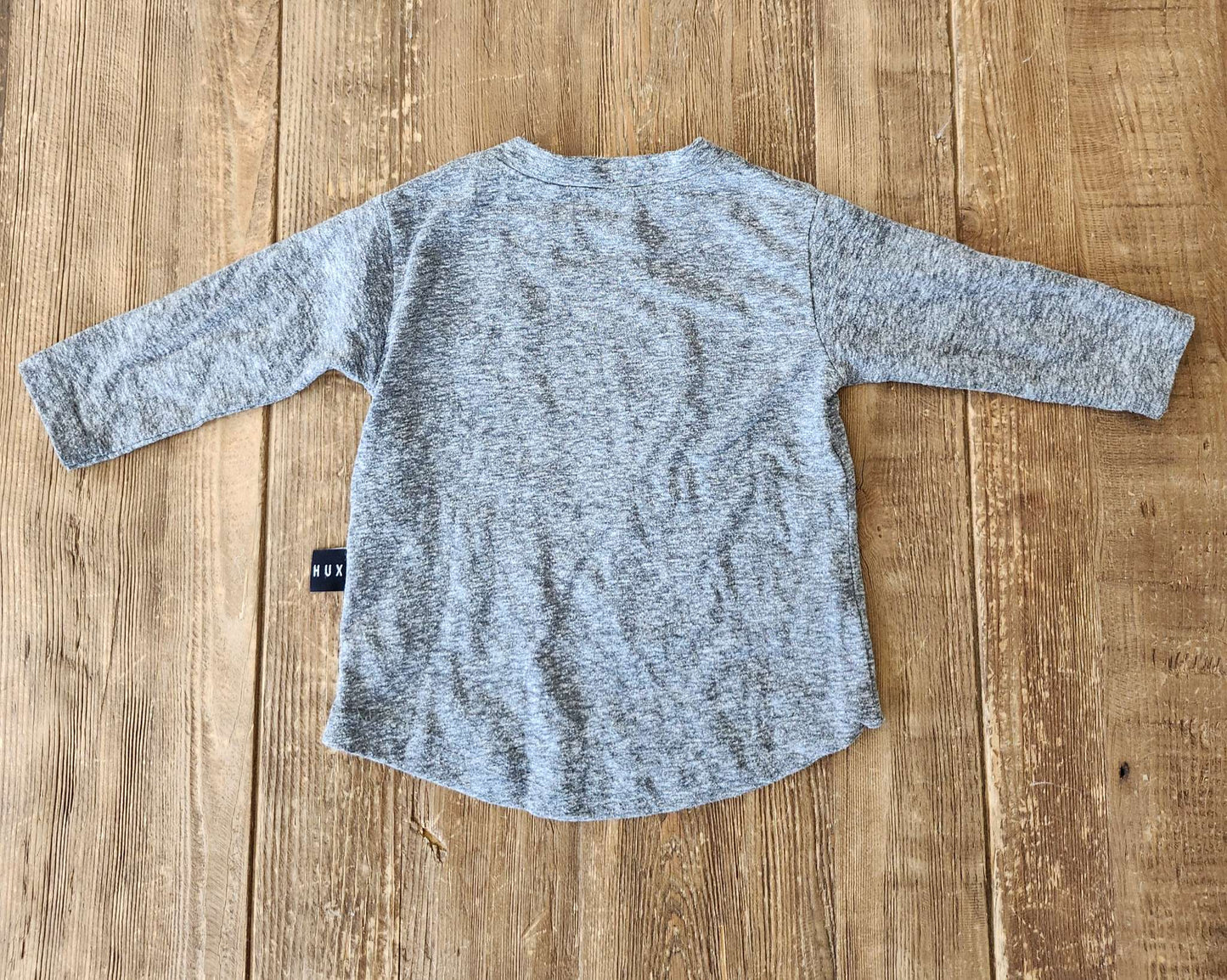 Huxbaby bear shirt, 3-6M, VGUC, Kids 6 Month (3-6M)