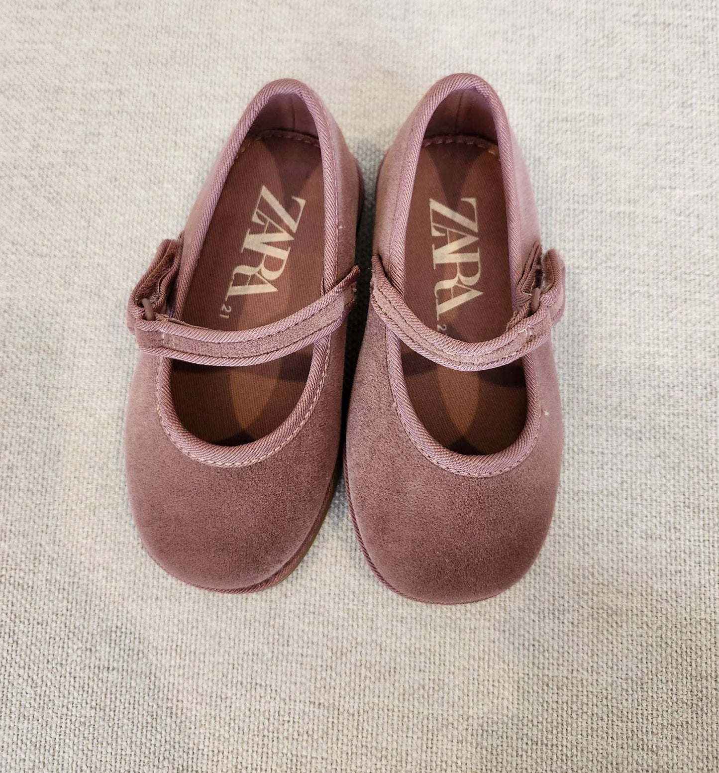 Zara velvet mary jane shoes, EUR 21 (size US 5.5), NWOT, Shoes 5.5 (Walkers:12-24 mth)