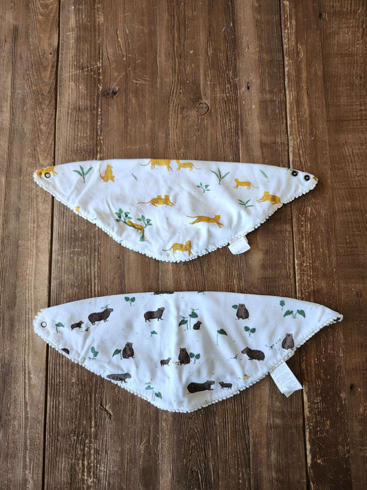 Red Caribou, organic bandana bib, like new