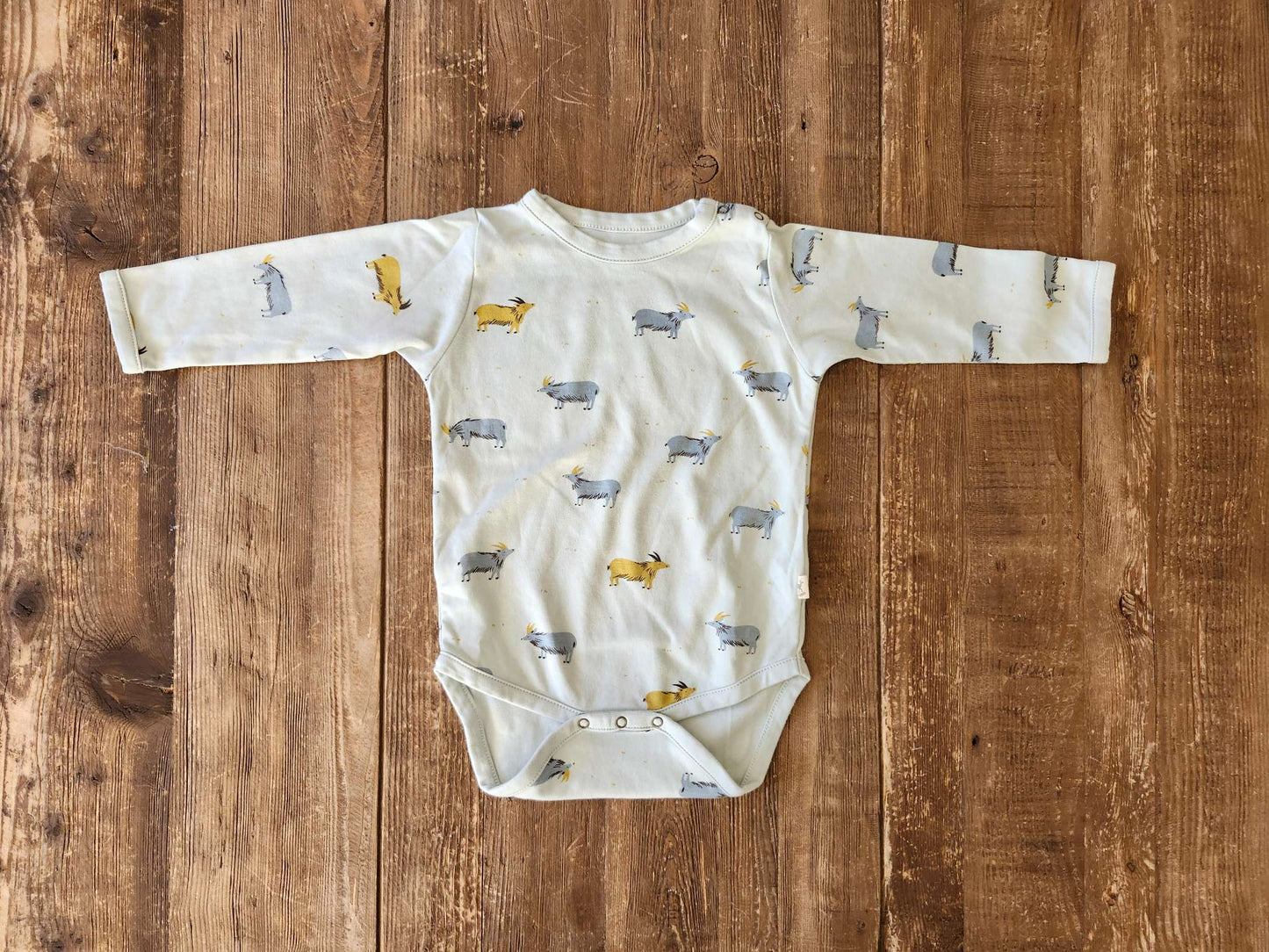Red Caribou, organic goat onesie, 12-18M, like new, Kids 18 Month (12-18M)