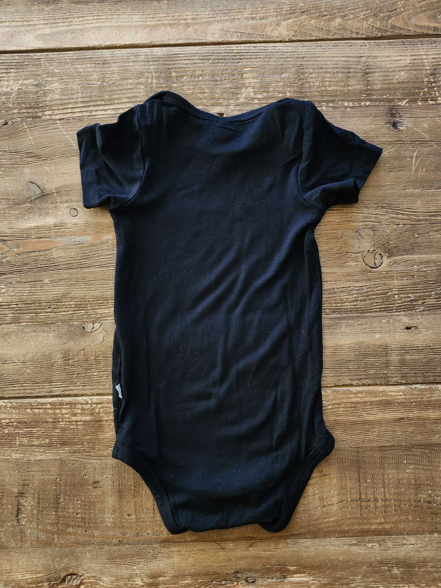 Kyte baby black onesie, 6-12M, like new, Kids 9 Month (6-9M)