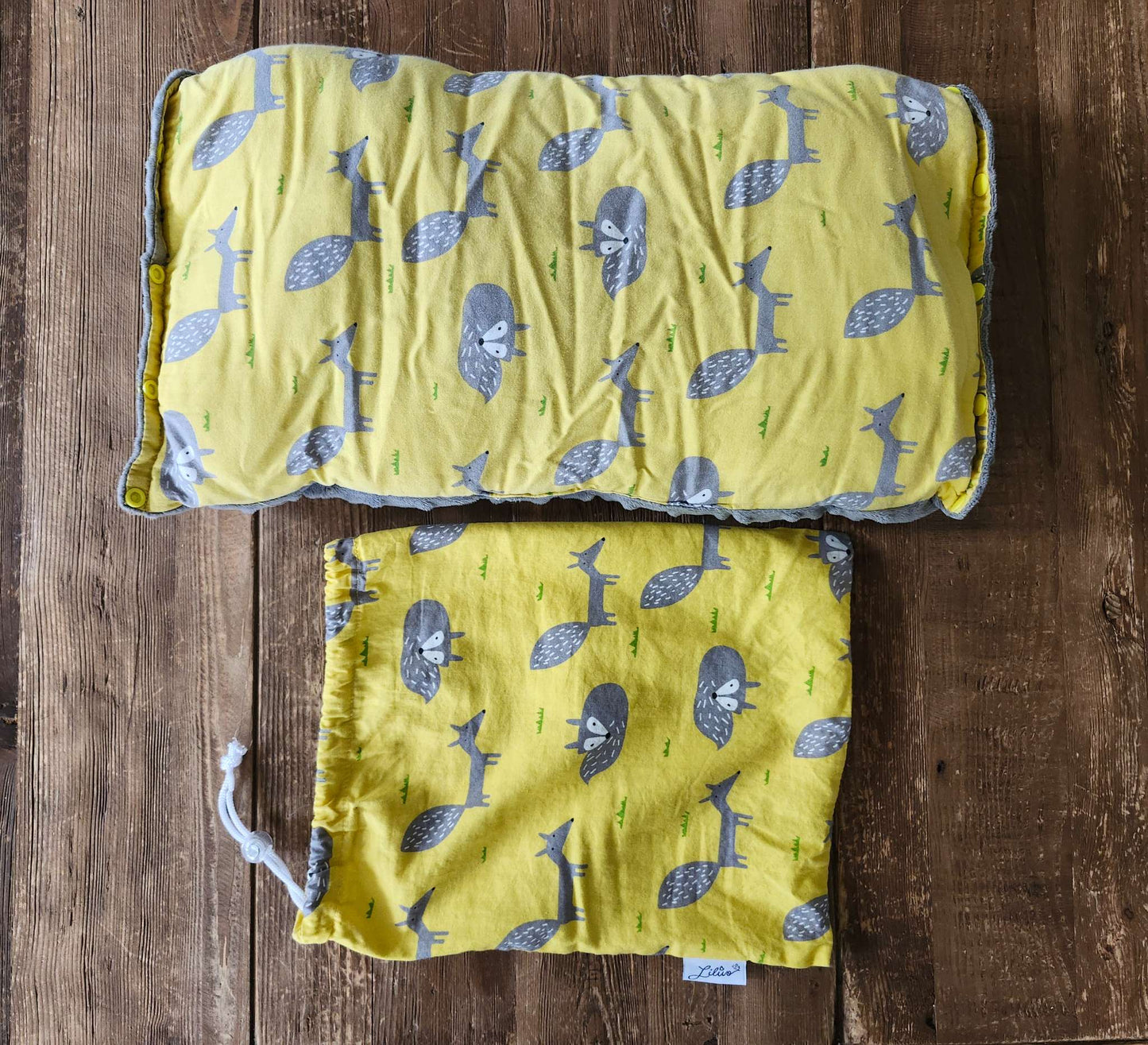 Travel nursing pillow