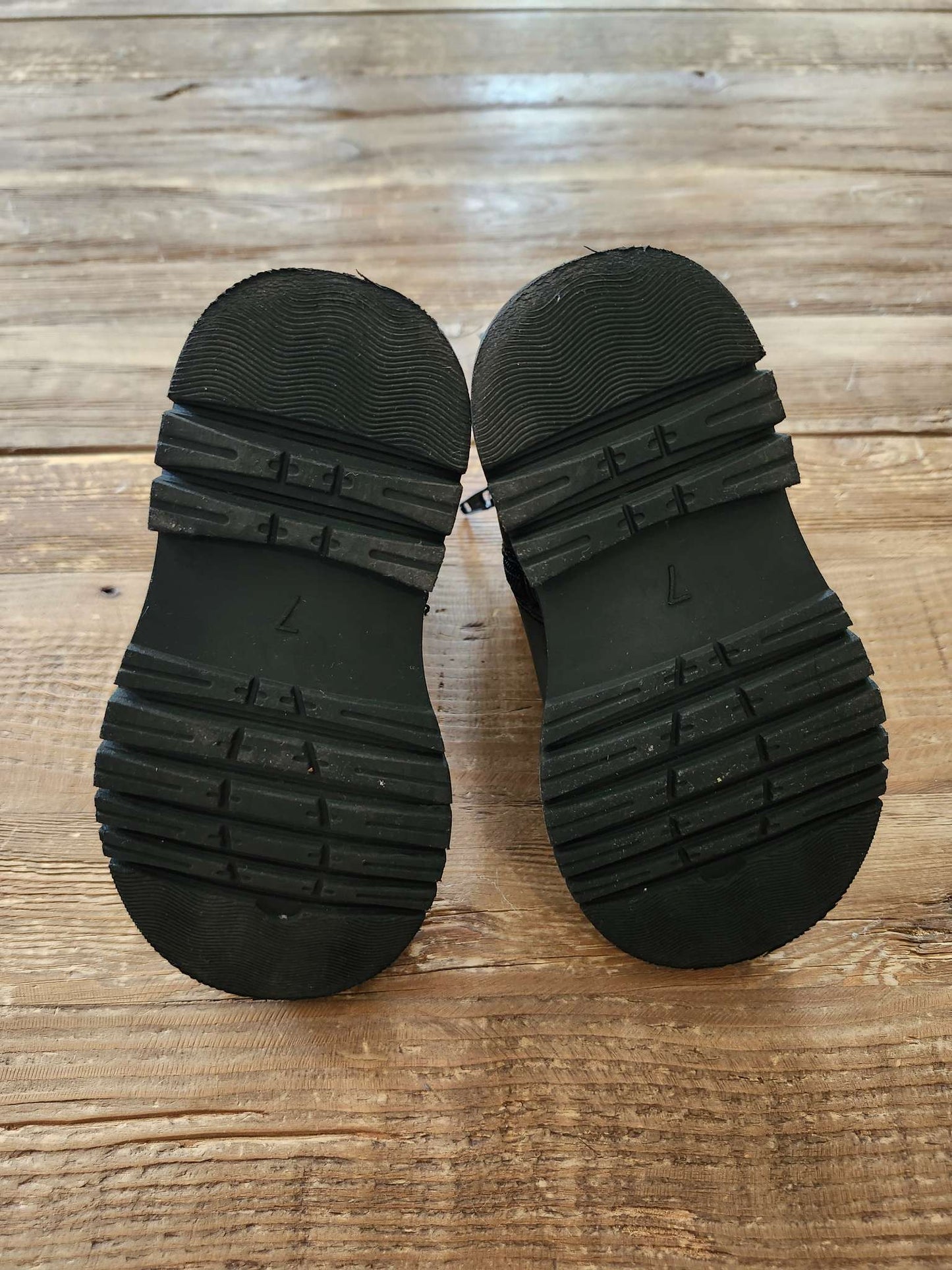 Gap cheslea boots, black, size 7, Shoes 7 (Walkers:12-24 mth)
