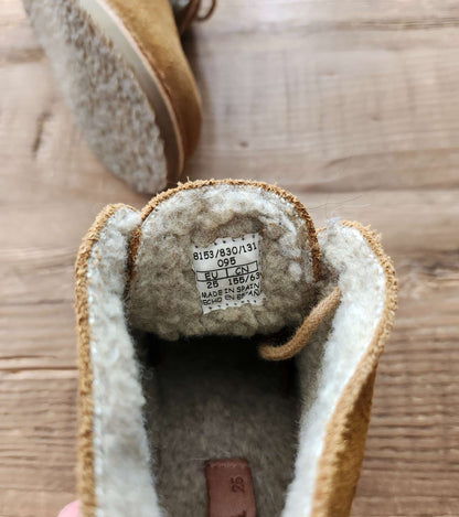 Zara kids suede boots, size 8.5 US (EUR 25), Shoes 8.5 (Toddler:2-4yr)