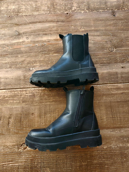 H&M chelsea boots, black, size US 11, Shoes 11 (Toddler:2-4yr)