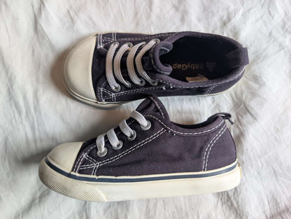 babyGap Toddler Canvas Laced Sneakers size 8 , Shoes 8 (Toddler:2-4yr)