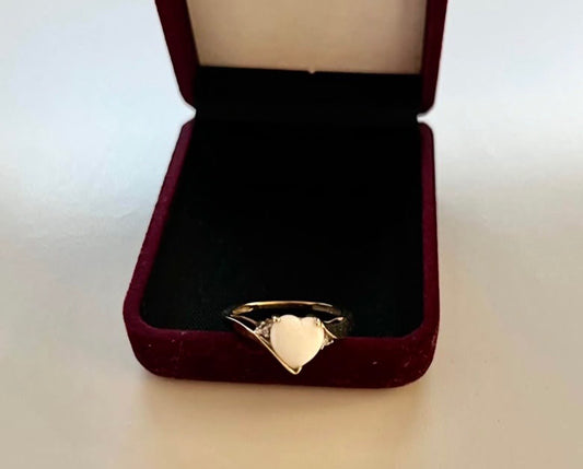 Heart shaped gold plated opal ring size 6
