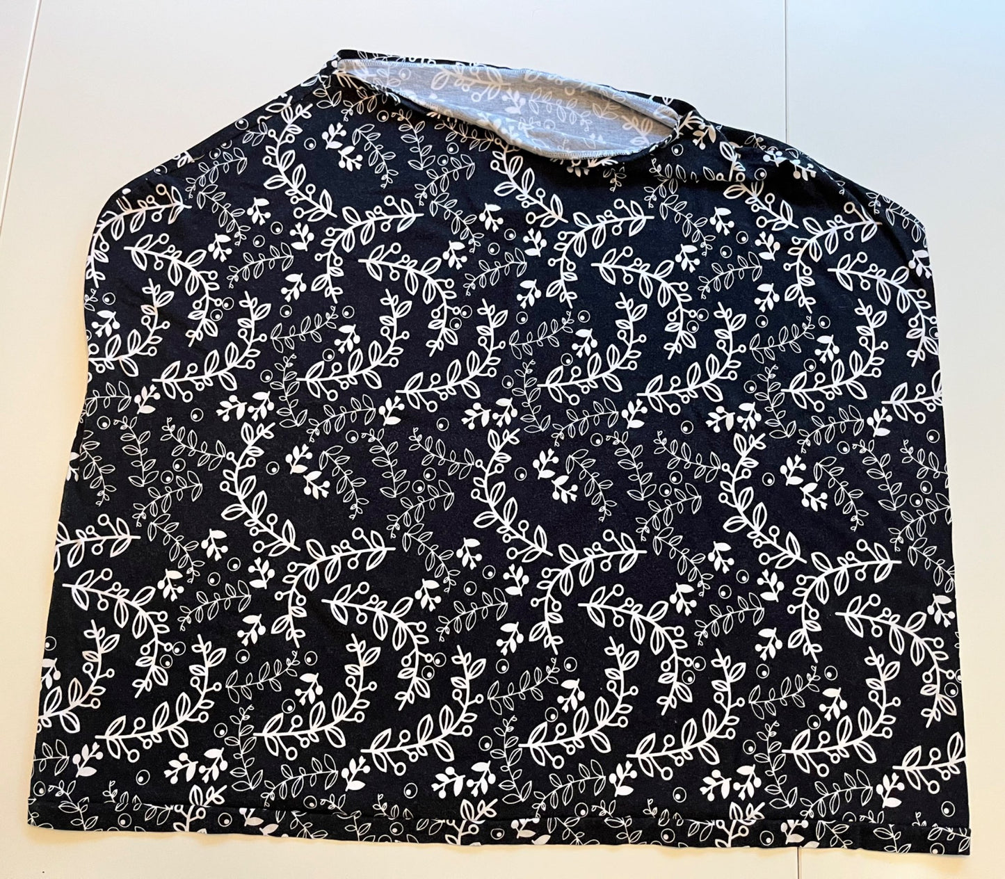 Breastfeeding Cover - Like New