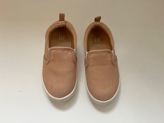 Baby Gap Slip On Shoes Toddler size 7 fit small, Shoes 7 (Walkers:12-24 mth)
