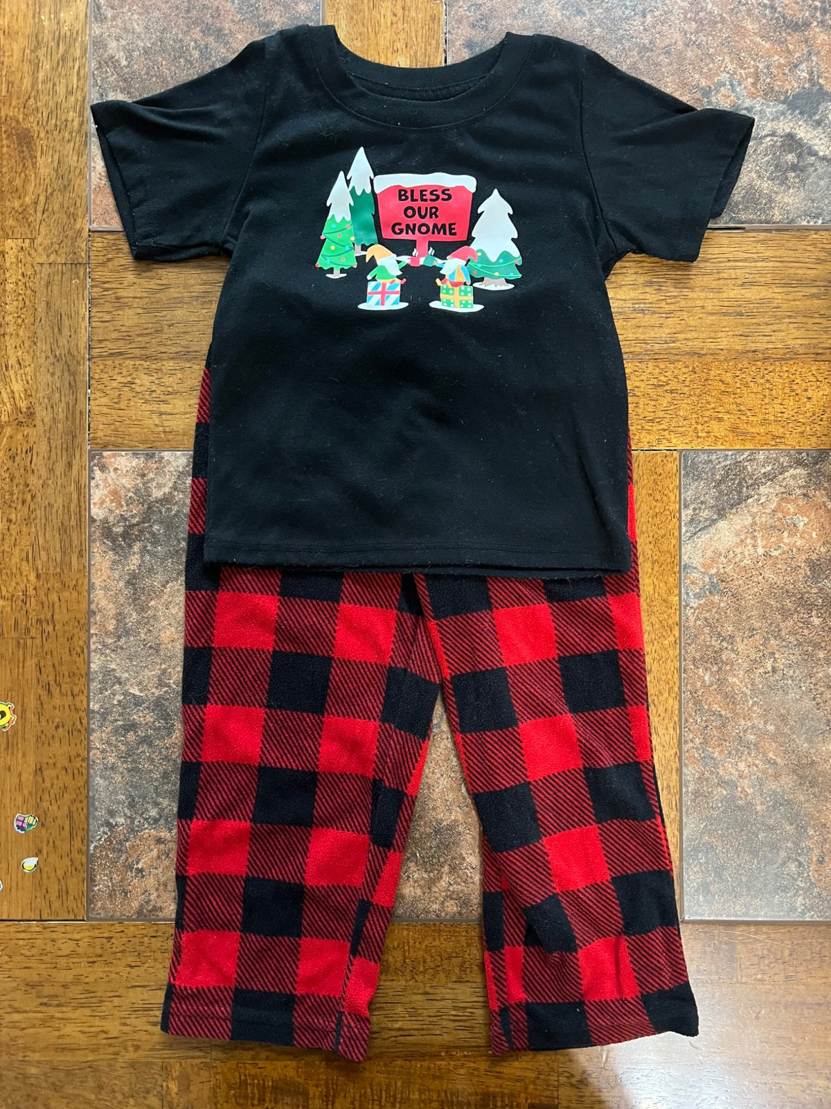 Bundle: 6 Christmas PJ sets, Kids 2T