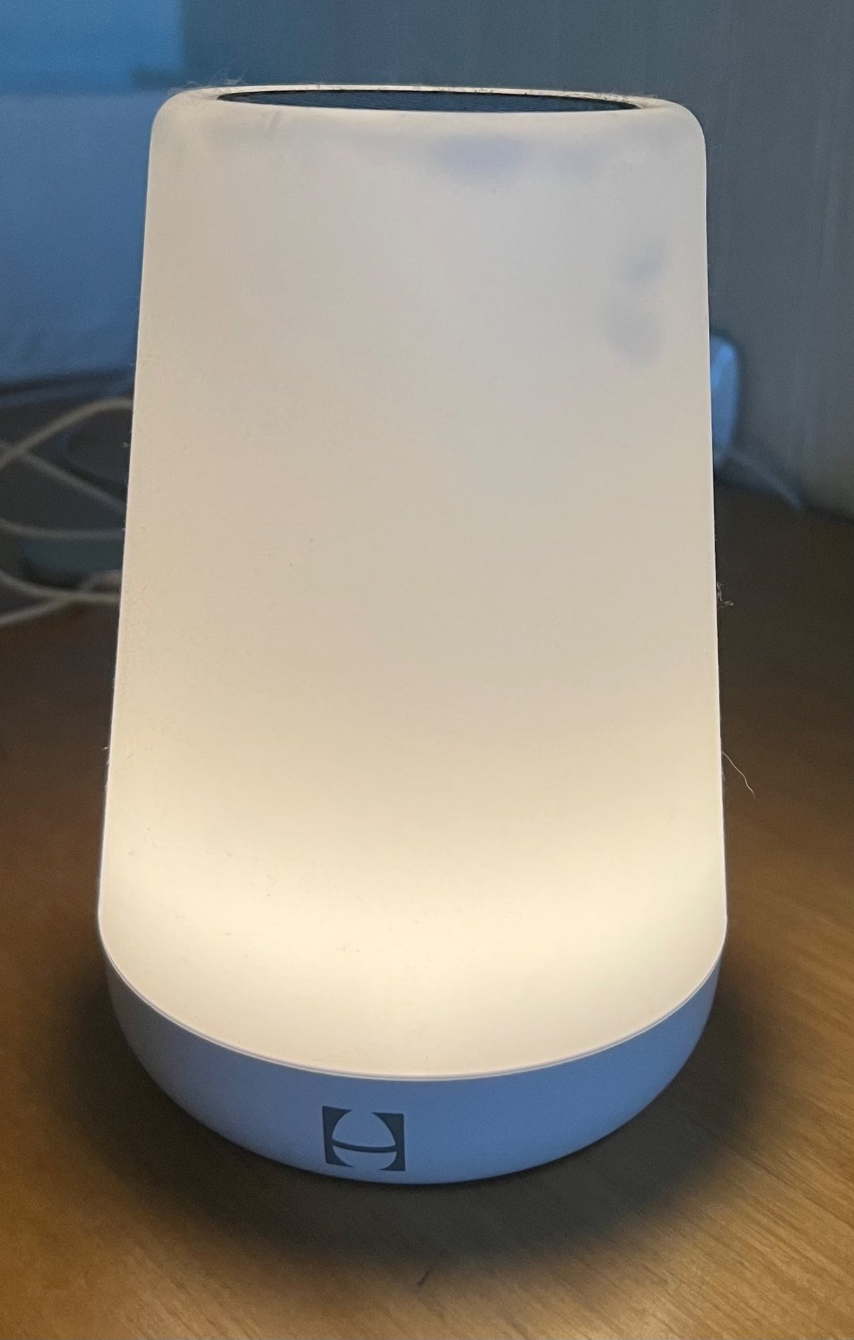 Hatch sound machine and night light