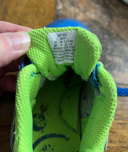 Stride Rite sneakers size 6, Shoes 6 (Walkers:12-24 mth)