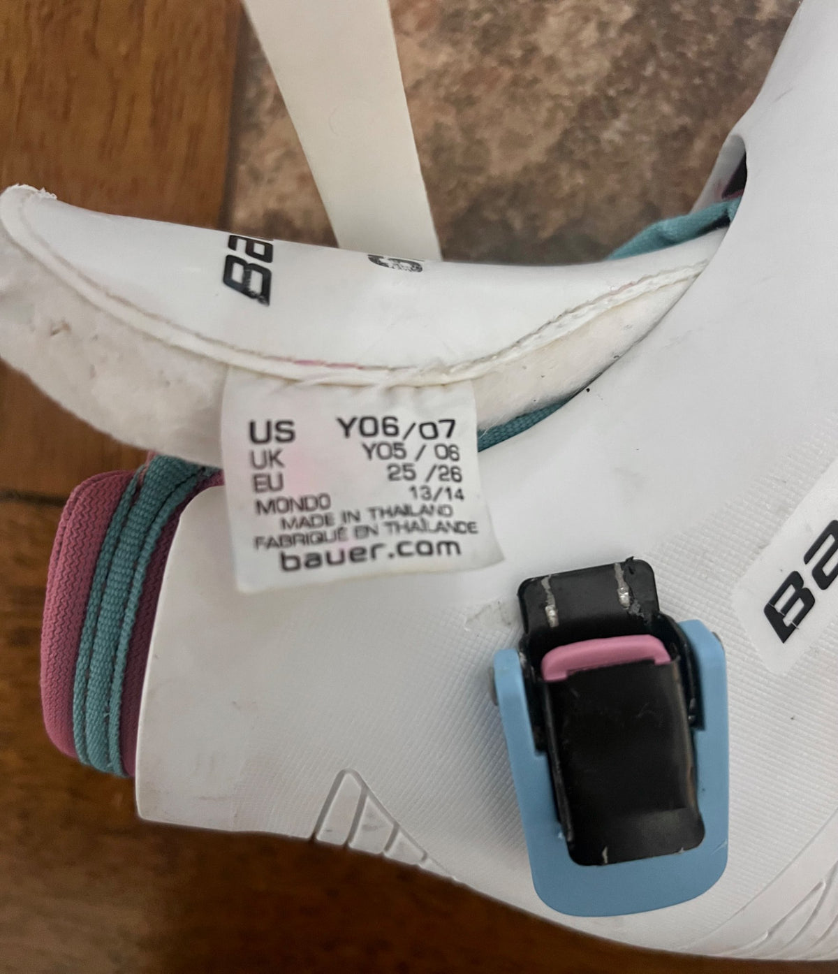 Bauer adjustable ice skates Y06/Y07