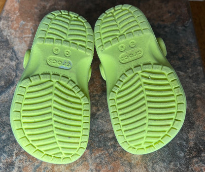 Crocs classic clog, Shoes 6 (Walkers:12-24 mth)