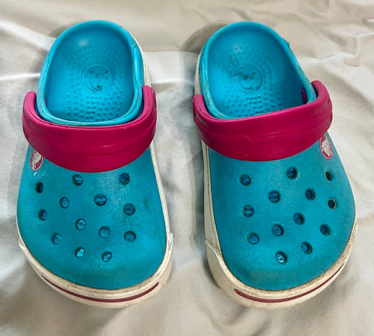 Crocs classic clog size 4-5, Shoes 5 (Walkers:12-24 mth)