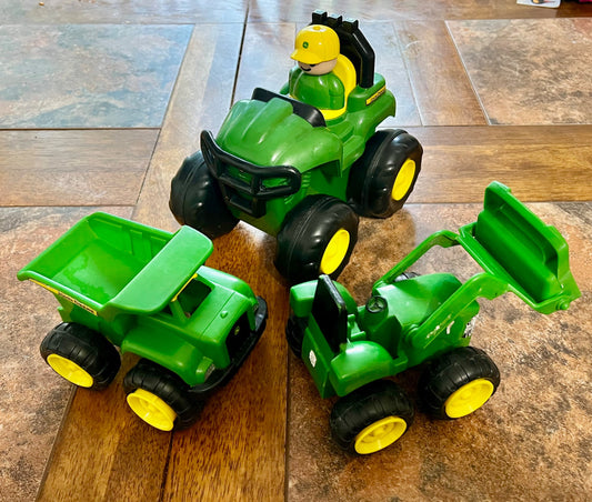 Bundle 3 John Deere tractors