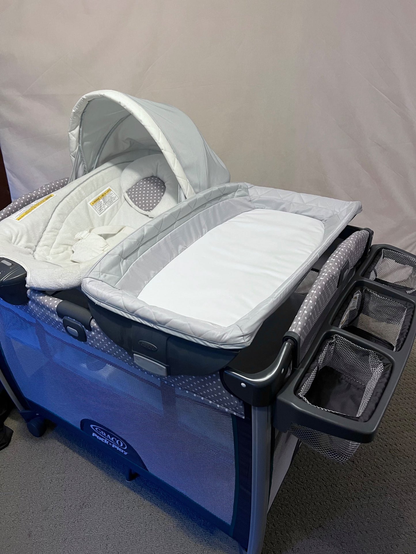 Graco Quick Connect Pack n Play with Bassinet, Change Station and Bouncer