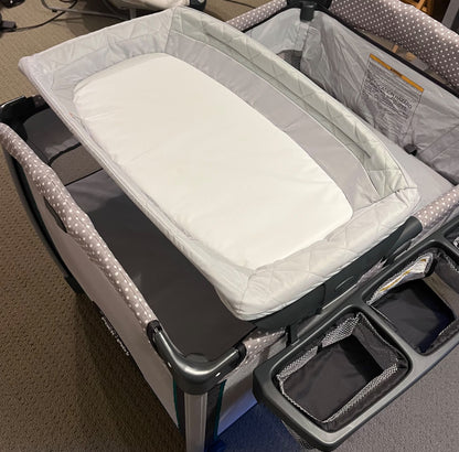 Graco Quick Connect Pack n Play with Bassinet, Change Station and Bouncer