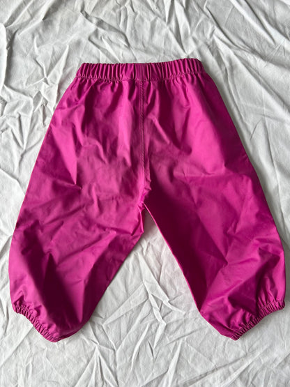 MEC rain pants 12m. Retails $35, Kids 12 Month (9-12M)