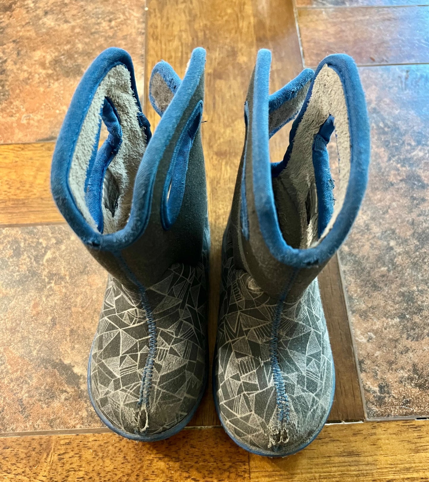 Bogs insulated boots infant 7, Shoes 7 (Walkers:12-24 mth)