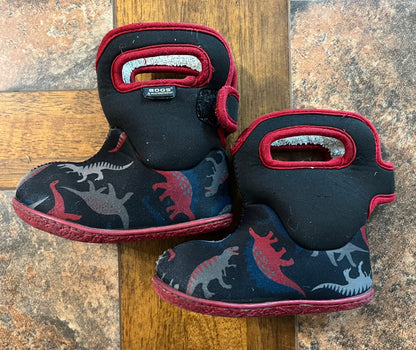 Bogs insulated boots infant 6, Shoes 6 (Walkers:12-24 mth)
