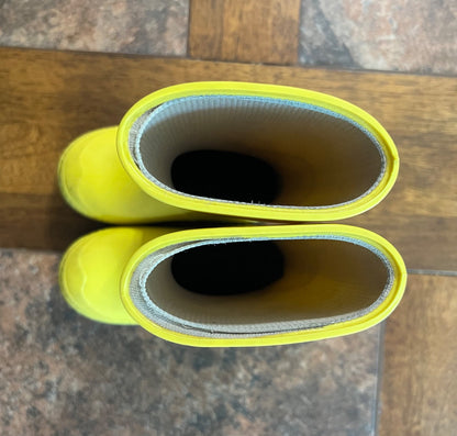 Kamik rain boots size 6, Shoes 6 (Walkers:12-24 mth)