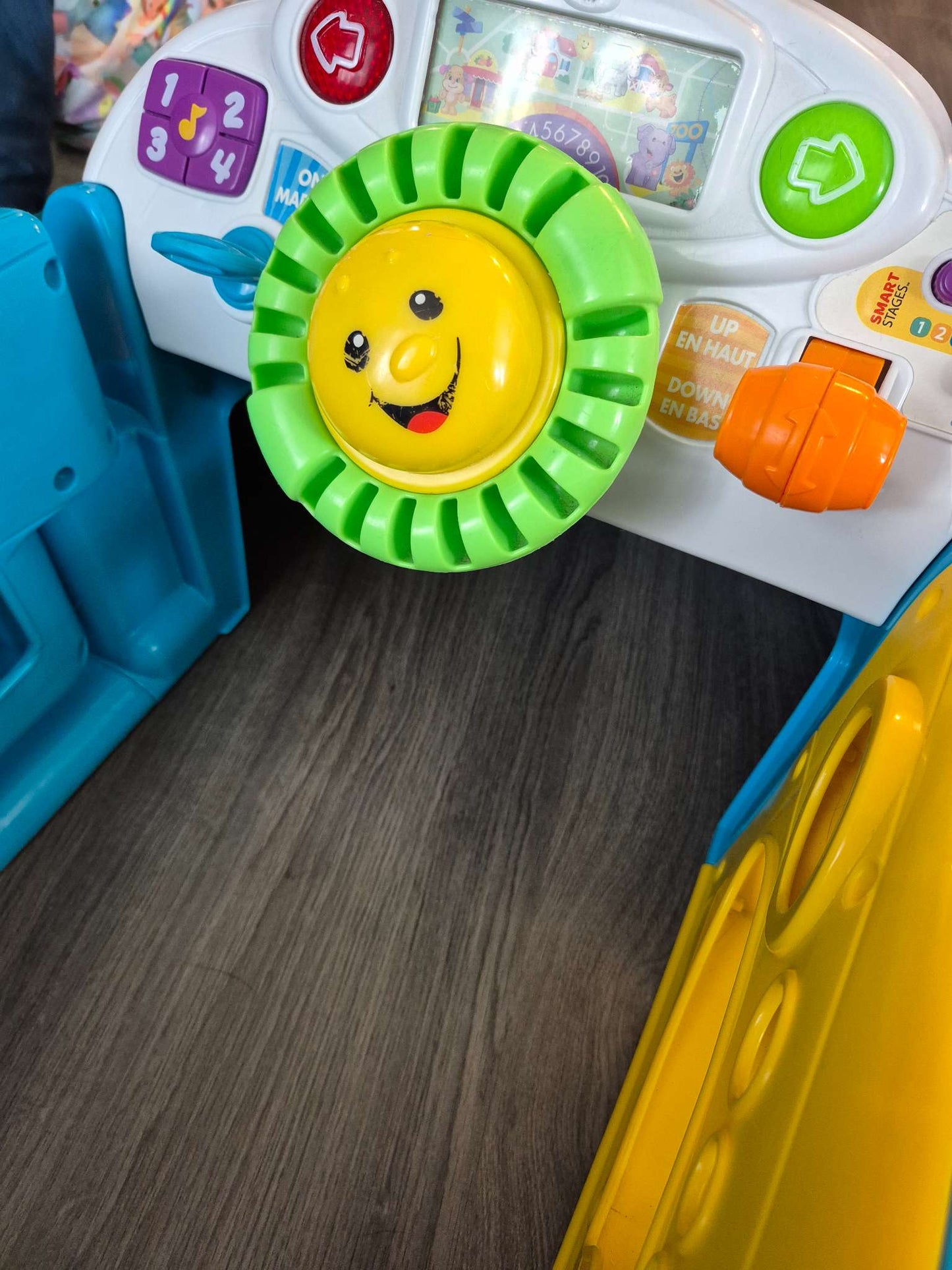 Fisher-Price Laugh & Learn Crawl Around Car Activity Center