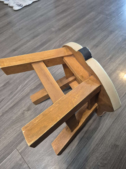 Fox stool