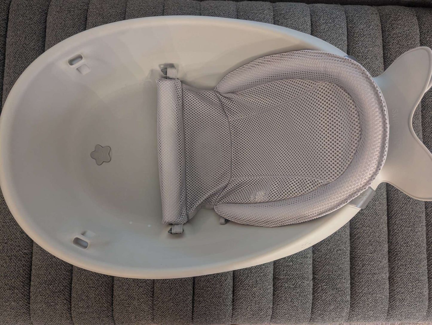 Skip Hop Moby Bath Tub