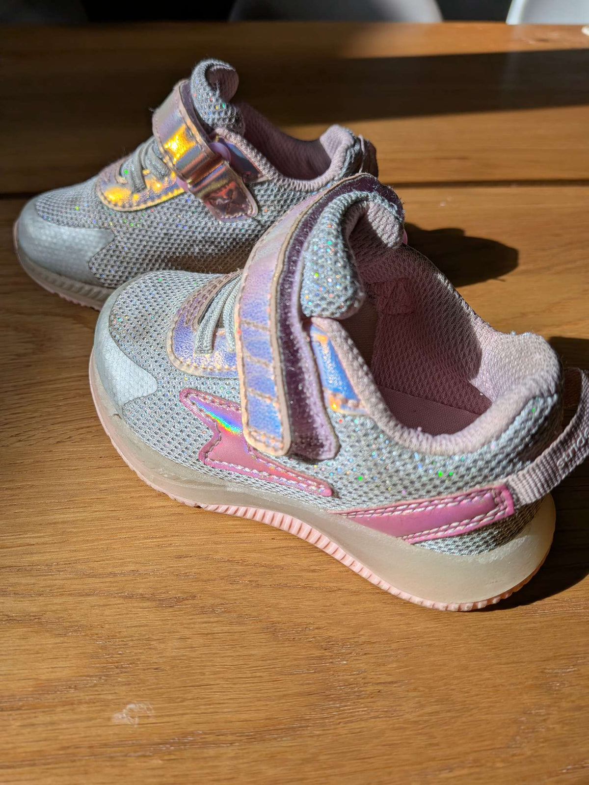 Stride Rite Sneaker, Shoes 6 (Walkers:12-24 mth)