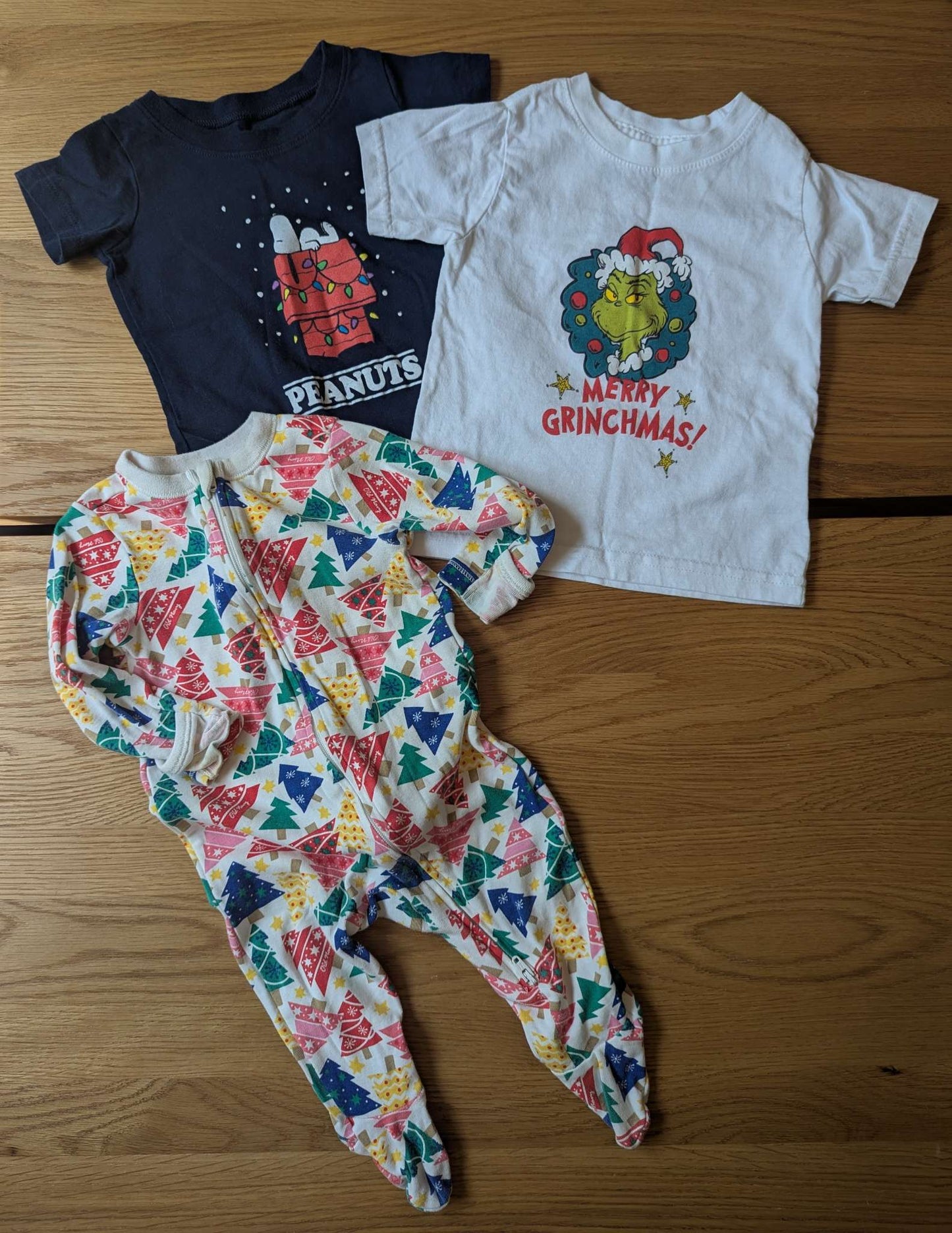 Christmas Shirts & Onesie, Kids 12 Month (9-12M)