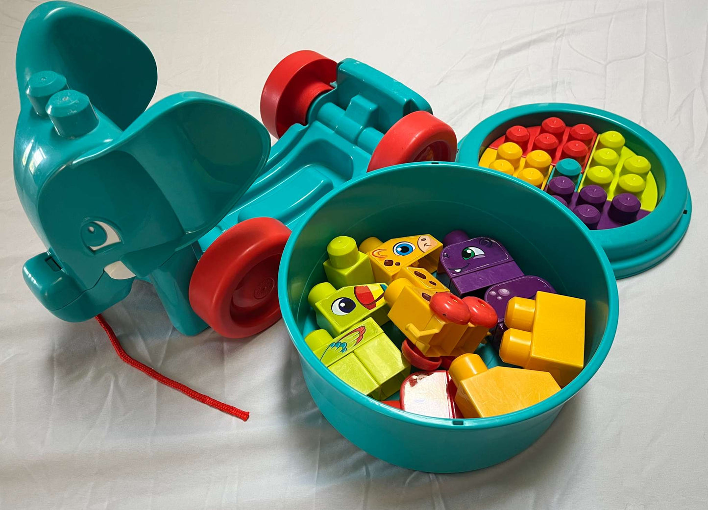 Mega Bloks Elephant Parade Building Set, Retails $35