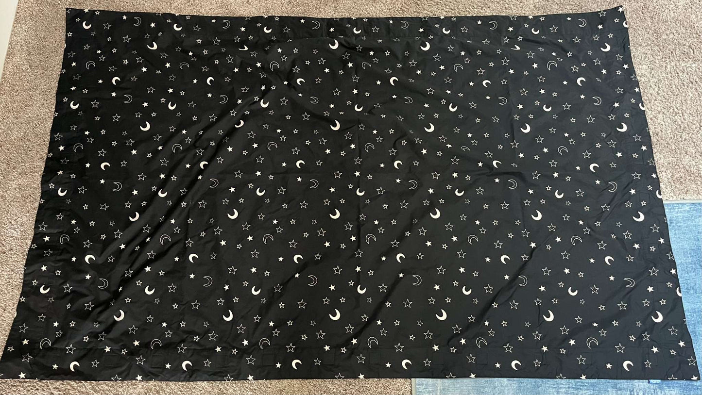 Gro Anywhere Blackout Blind with Stars & Moon Pattern, Large Size, Retails $70 at West Coast Kids
