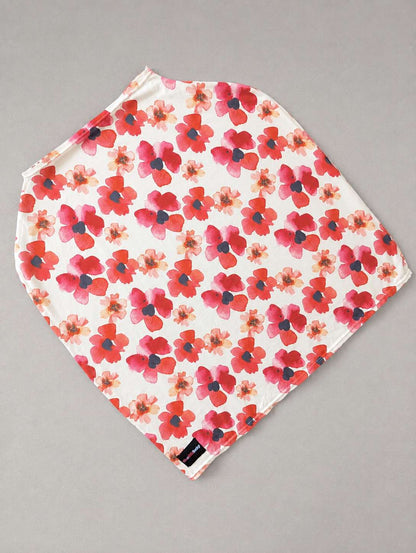 Car seat and breastfeeding cover