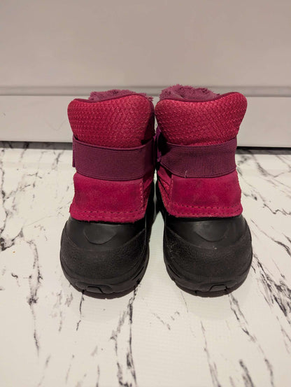 North Face Toddler boots, size 6, Shoes 6 (Walkers:12-24 mth)
