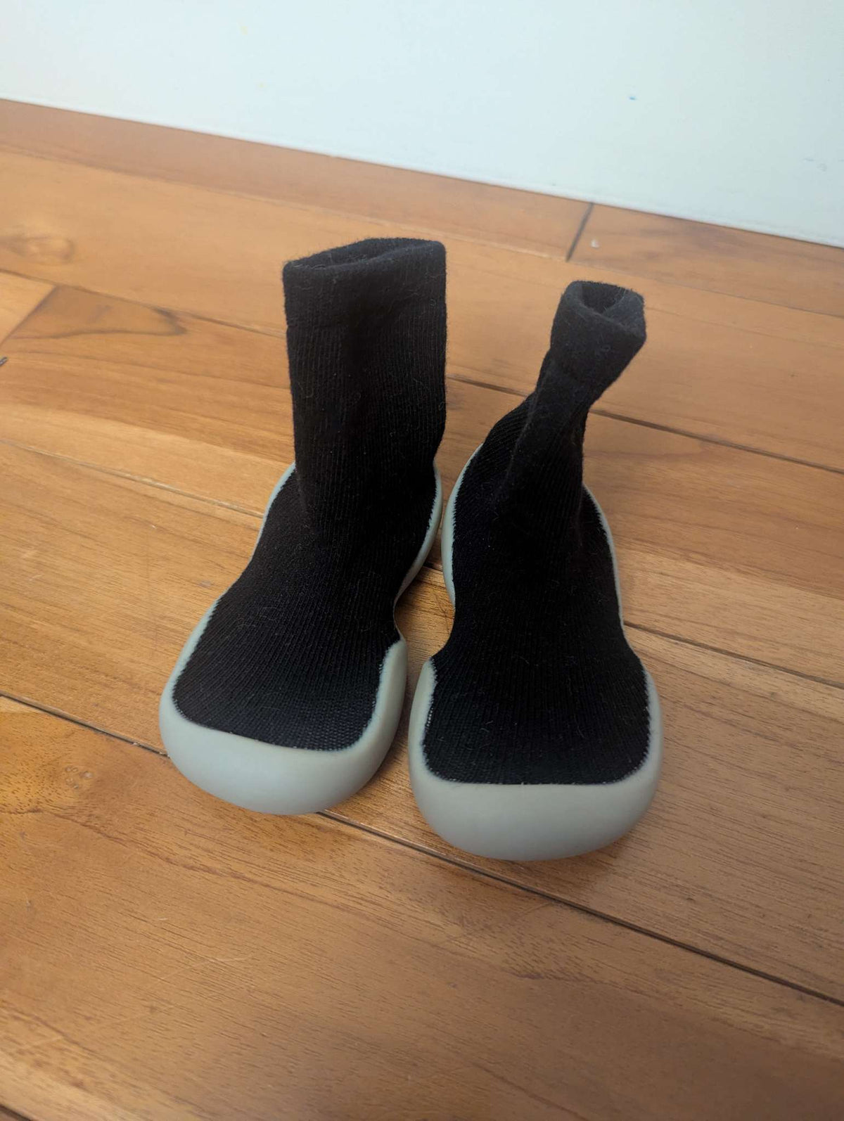 Tiny explorings baby sock shoes, size 3T, Shoes 3 (Baby: 0-12 mth)