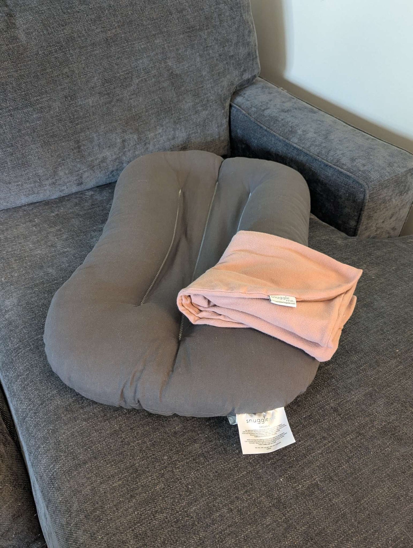 Snuggle Me Organic Infant Lounger + cover, Retails: $194.99